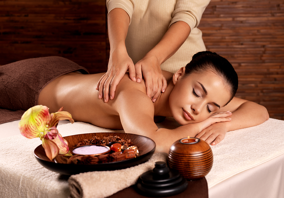 Relaxing Oil Massage​